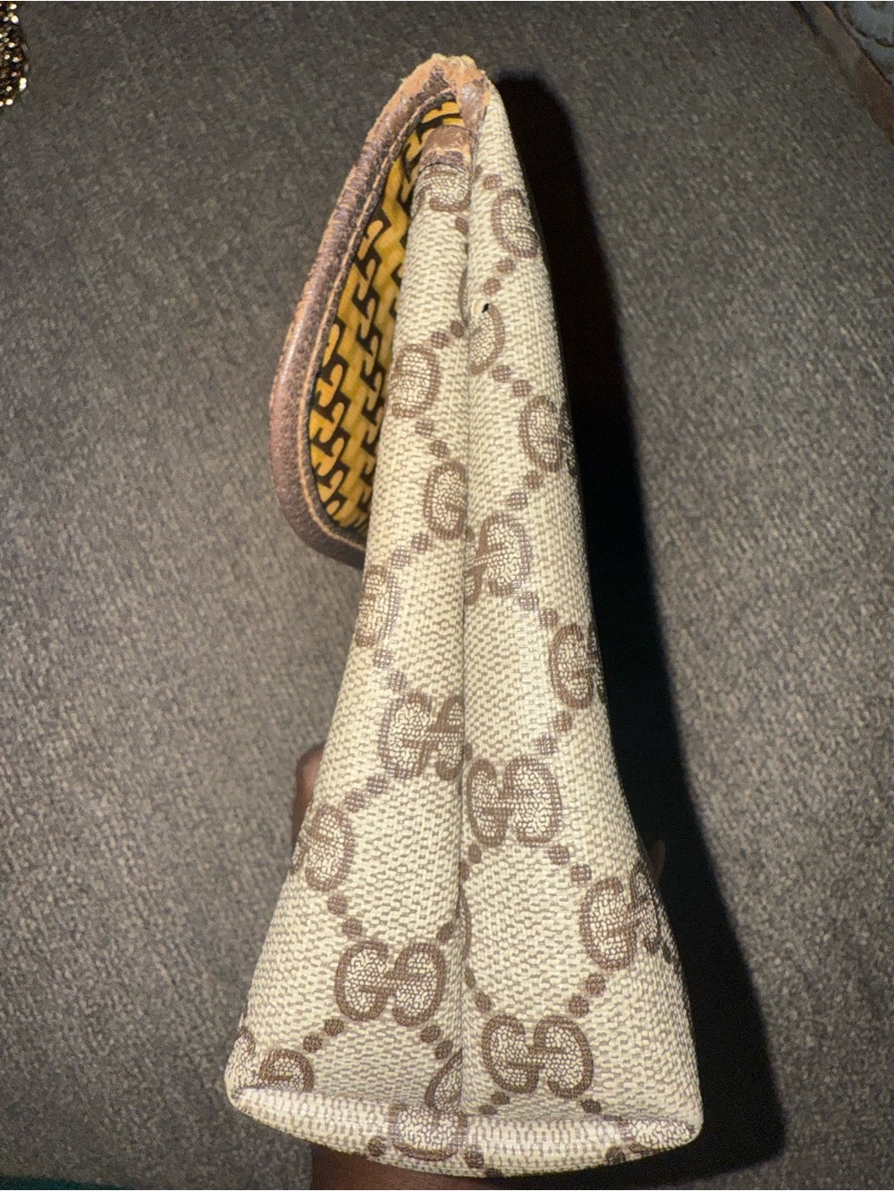 Vintage Gucci GG Supreme Pouch Clutch (No Strap) - Picture 3 of 12